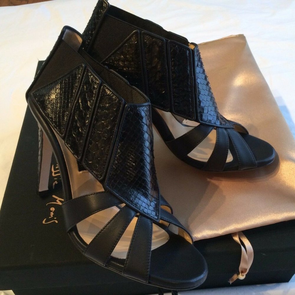 Chrissie Morris*Black Stingray Sandal US 6.5*$1285